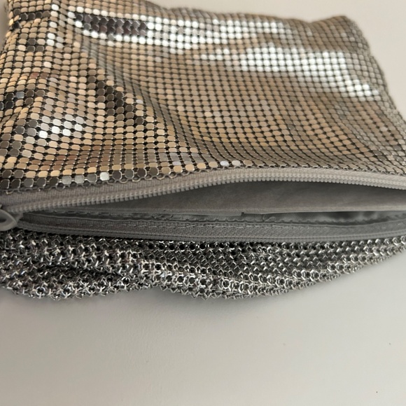 SMALL SILVER EVENING BAG - Picture 4 of 4